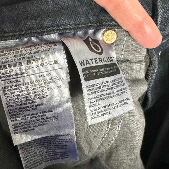 Levis Black Wedgie Straight High Rise Button Fly Jeans Size 25 Waterless Denim - Picture 7 of 14